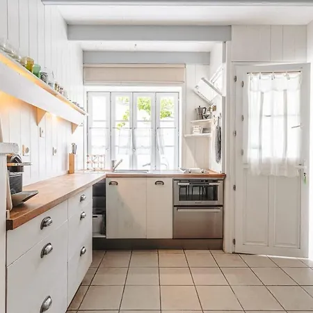 Charming Fisherman's In Ars En Re Дом отдыха Арс-эн-Рэ