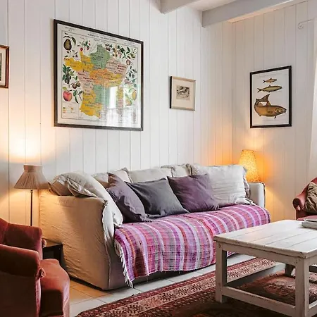 Charming Fisherman's In Ars En Re Арс-эн-Рэ