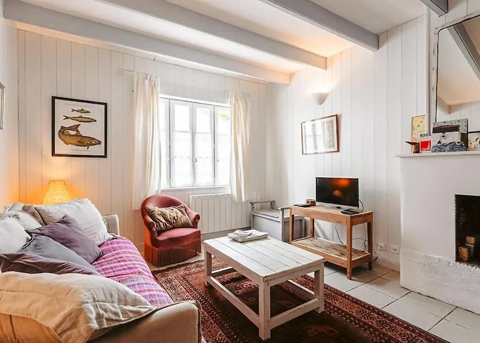 Charming Fisherman's In Ars En Ré Ars-en-Ré